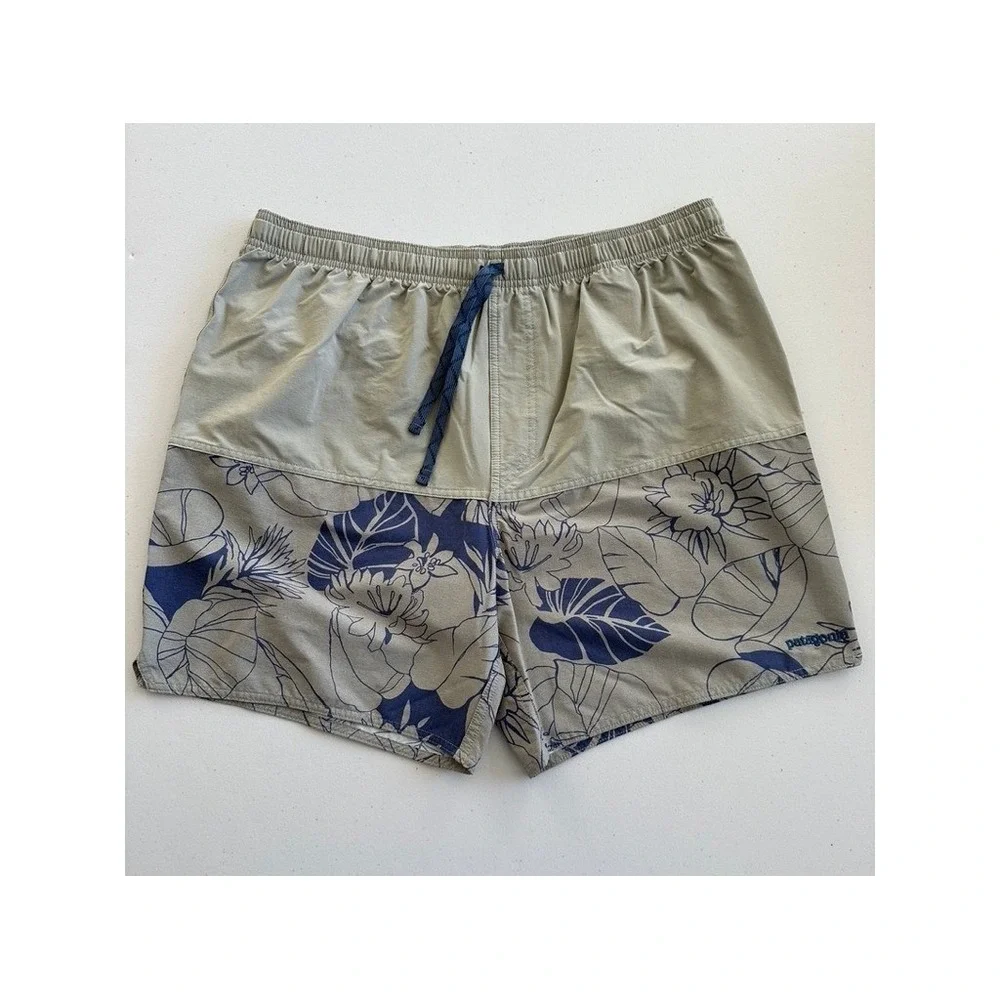 Patagonia Shorts XL 6 Inch Tan Floral Unlined Wavefarer Volley Hike Surf